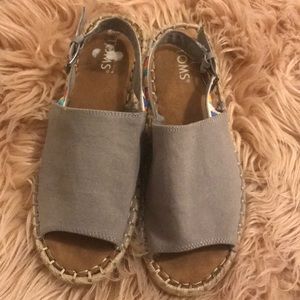 Toms beige Espadrilles Sandals Size 7.5
